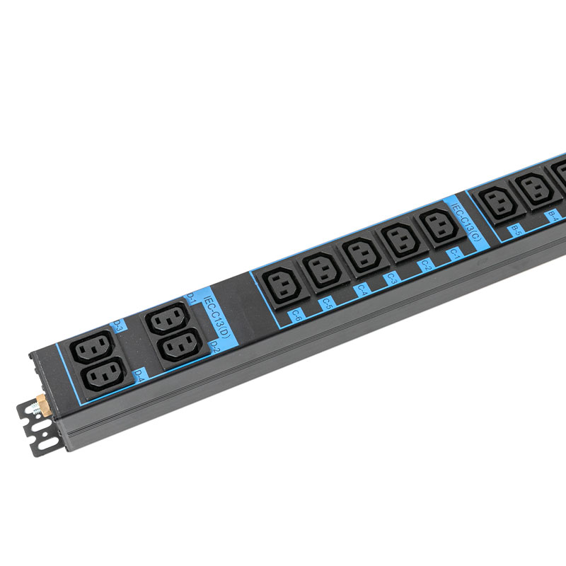 20-Outlet C13 C19 مستشعر TCP/IP عمودي صديق للبيئة Smart Rack Pdu