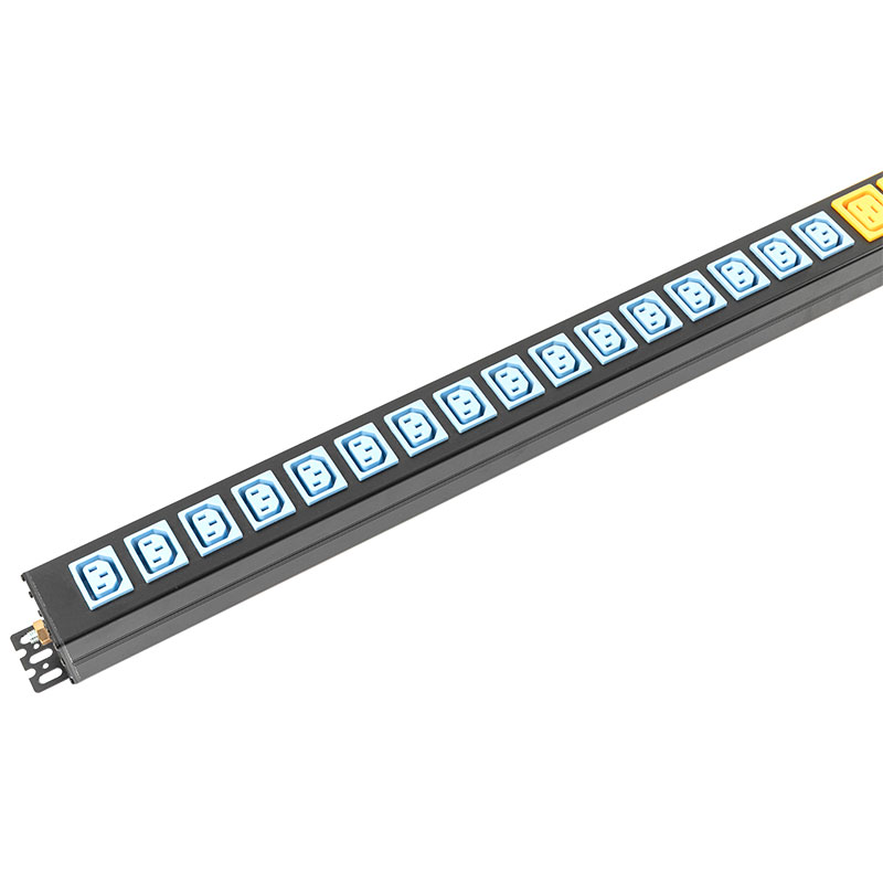 24-منفذ C13x16 C19x8 عمودي رقمي الجهد الحالي متر قواطع SPD بتبديل الرف Pdu